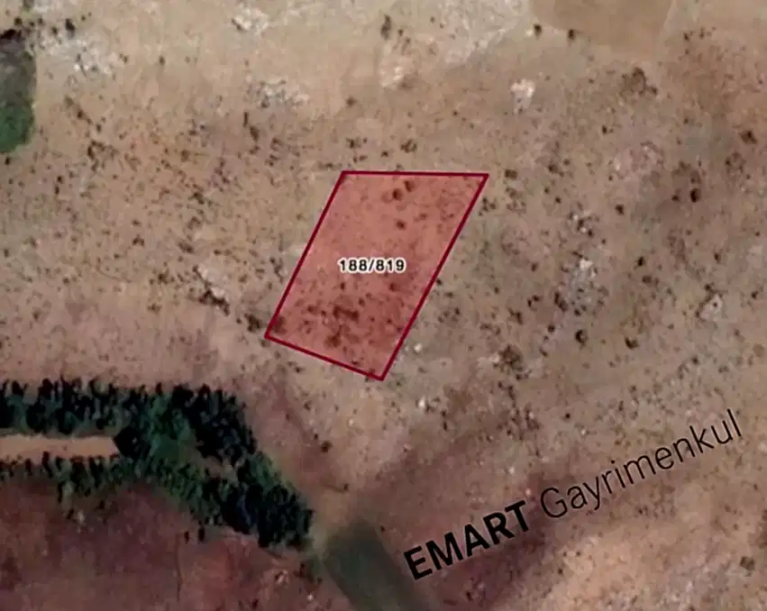 Saatlı Hisarlıkaya'da Satılık ve Yatırımlık Bağ - 715m2